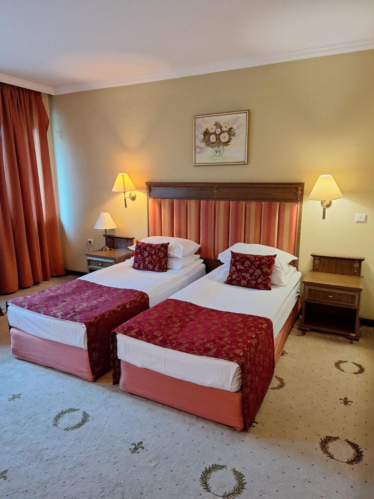 Efir Hotel Stara Zagora Exterior photo